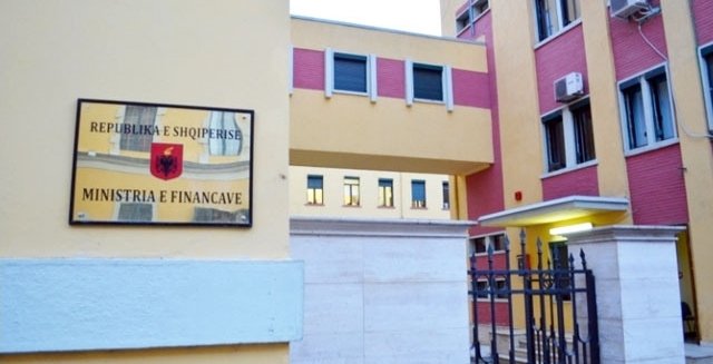 Financat, mungojne 42 milione Euro te ardhura per vitin 2016
